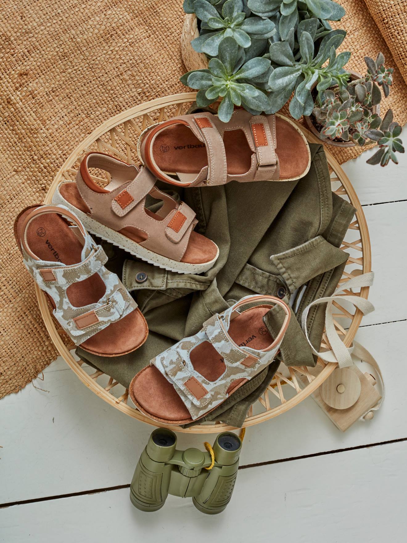 Taupe sandalen 2024