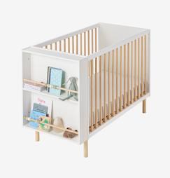 Kinderzimmer-Babybett mit Regal und Deko-Holzperlen