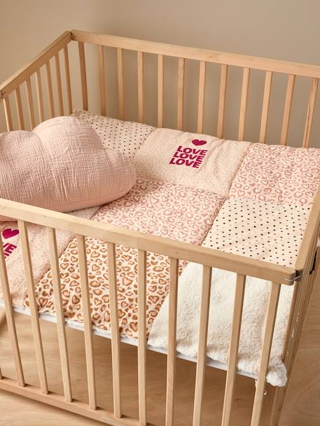 Baby Spieldecke/Laufstalleinlage LOVELY LEO in Patchwork-Optik rosa bedruckt 3