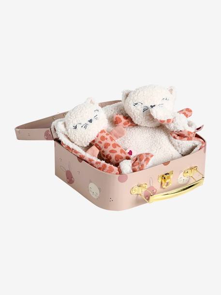 Baby Geschenk-Set: Stoffkatze & Rassel im Koffer rosa 2