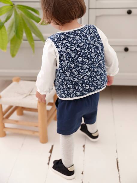 Mädchen Baby-Set: Blusenshirt, geblümte Weste & Shorts jeansblau 10