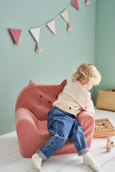 Weicher Kinderzimmer Sessel KATZE mit Musselin-Bezug, personalisierbar altrosa 1