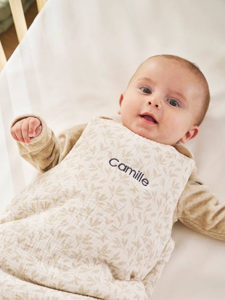 Ärmelloser Baby Schlafsack HYGGE, personalisierbar beige bedruckt 1